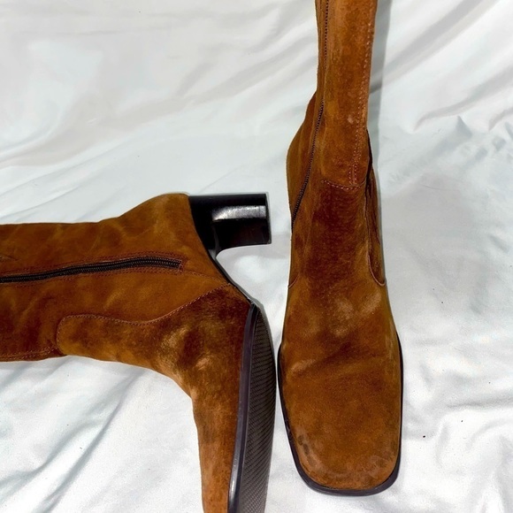 White MOUNTAIN Lauren Mid Calf Chestnut Suede Boots - Picture 8 of 11
